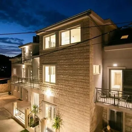 Royal Guest house 4*