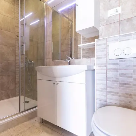 Royal 4* Stomorska