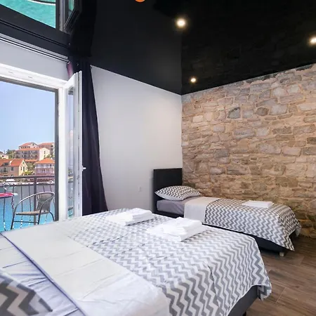 Royal Guest house 4*